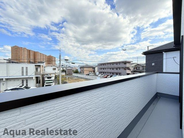 高松市西町　新築戸建のバルコニー|お洗濯にも便利なバルコニー付き