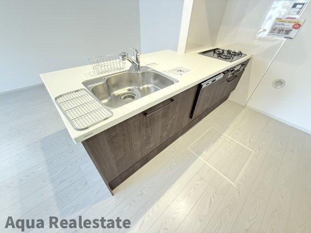 高松市西町　新築戸建のキッチン|キッチンでお料理をお楽しみください