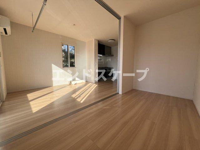 ヴィアーレの居間・リビング|高崎、前橋のお部屋探しはエンドスケープまで！お客様の理想お聞かせ下さい♪