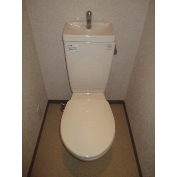 レシェンテヴィラ東福岡のトイレ