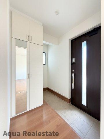 高松市西町　新築戸建の玄関|シンプルで使いやすい玄関です