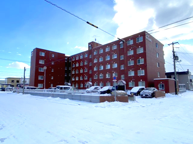 ロピア伏古公園Ⅱの外観