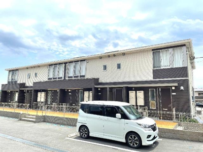 【外観】 | シュトラール | 外観写真（昼）