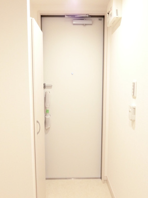 【玄関】 | リブリ・下新城