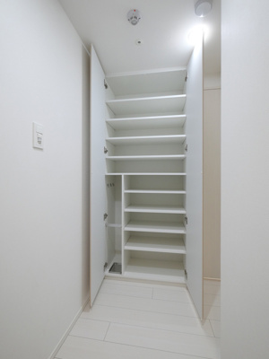 【内装】 | PREMIUM CUBE 上野