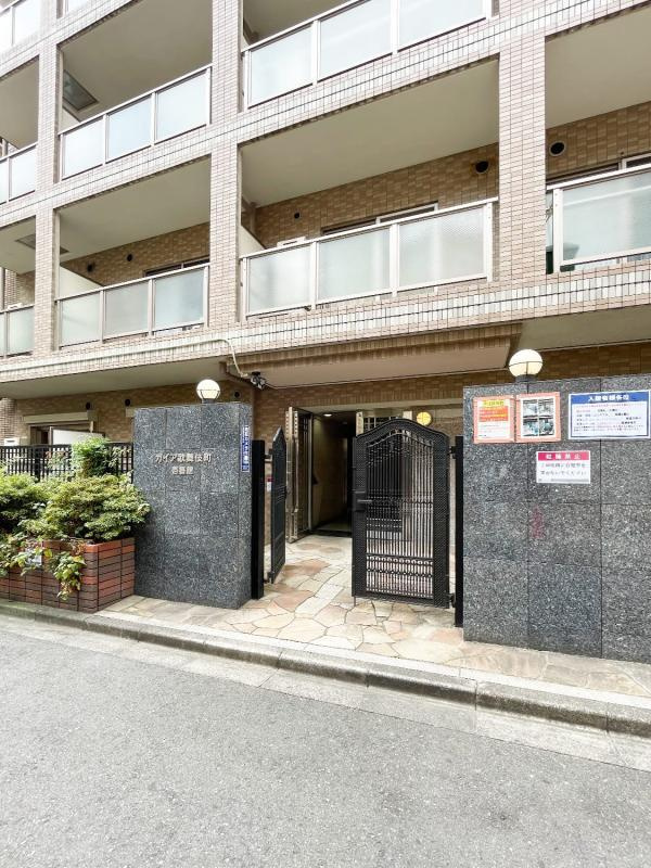 ガイア歌舞伎町壱番館のエントランス|エントランス