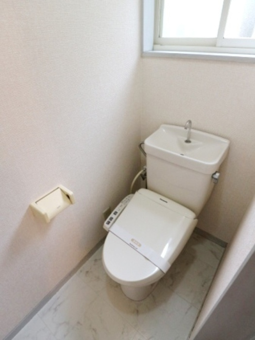 サンドゥエル北柏のトイレ|※別号室参考写真です