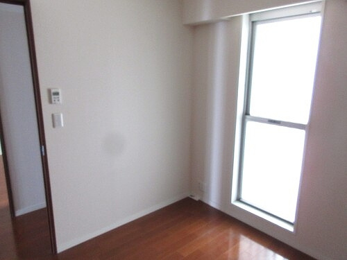 みなとみらいミッドスクエア　ザ・タワーレジデンスの居間・リビング|洋室約4.5畳　※2023年10月撮影