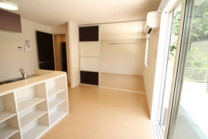 ラ・フルールＢの居間・リビング