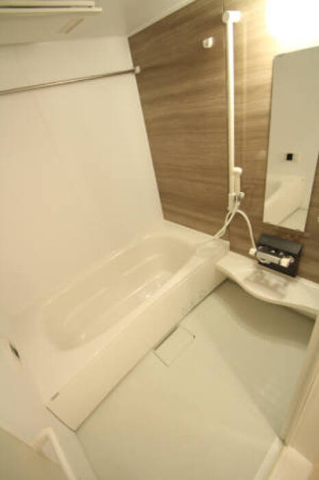 ラ・フルールＢの浴室