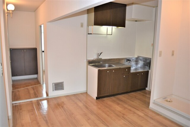 セジュール鳥形の居間・リビング|ＤＫ