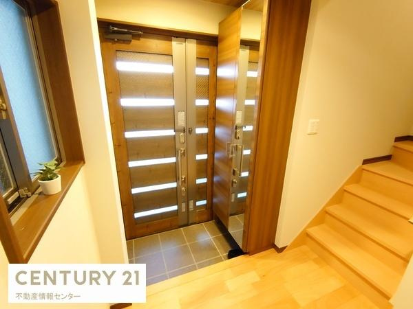 【玄関】 | 泉尾５丁目中古戸建 | 室内リフォーム済