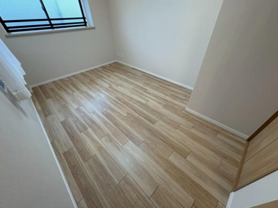 【洋室】 | サンリット大袋 | ●洋室7.4帖●