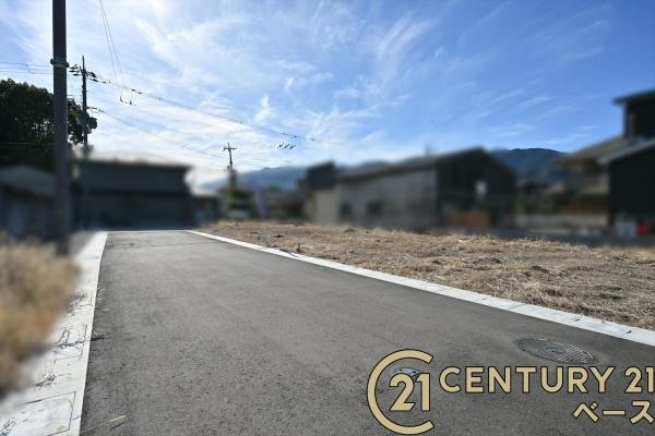 葛城市長尾の売地の前面道路含む現地写真