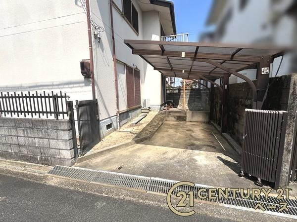 生駒郡斑鳩町小吉田２丁目　一戸建の駐車場|■現地撮影写真■
