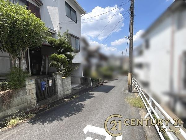 生駒郡斑鳩町龍田西６丁目の売地の前面道路含む現地写真|■現地撮影写真■落ち着いた雰囲気の閑静な住宅地内です！