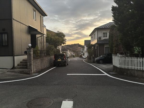 岡崎市真福寺町・中古戸建の前面道路含む現地写真|前面道路です。