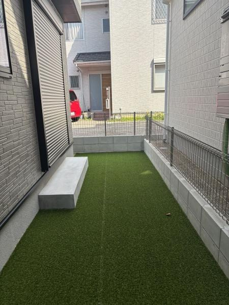 安城市美園町　全12区画・H号棟の庭|草花で飾れるお庭。