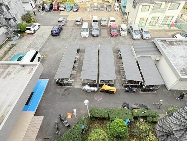 エクセレンス横浜の駐車場|敷地内駐車場