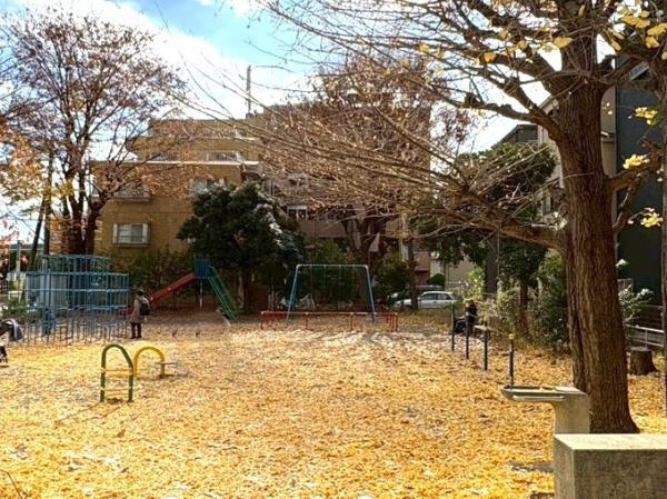 エクセレンス横浜のその他|壁付けキッチンから対面キッチンにリフォームし、公園が望めるようになりました