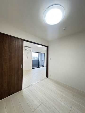 LIBTH博多駅南Ⅶの洋室