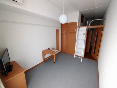 【その他】 | レオパレスＡＮＮＥＸシャルム | 1階はフローリング仕様です。