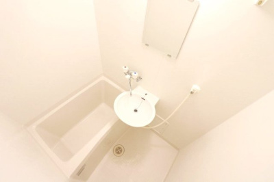 【浴室】 | レオパレスブーゲンビリア | 浴室乾燥機で雨や雪の日でもらくらくお洗濯！