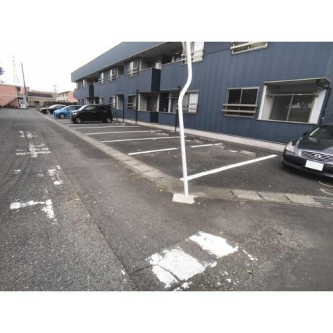 GARDEN　MIYAKOⅠの駐車場