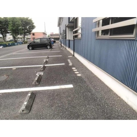 GARDEN　MIYAKOⅠの駐車場