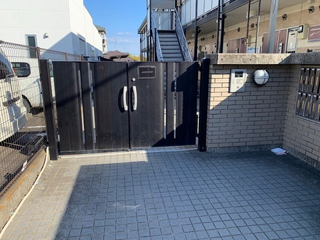 レオパレス新吉田シティーハウスのその他|オートロックゲート