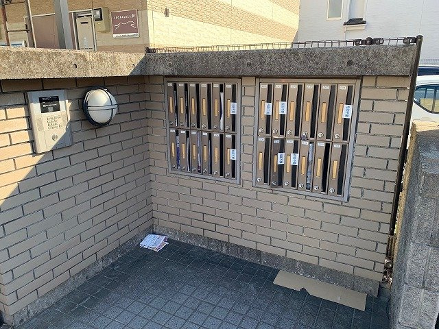 レオパレス新吉田シティーハウスのその他|集合ポスト
