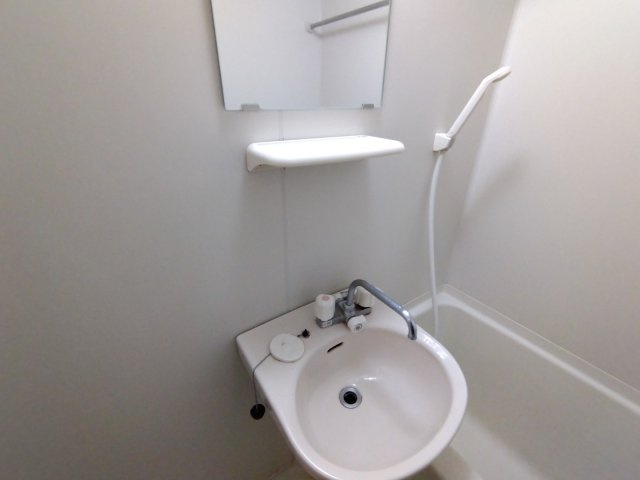 レオパレス新吉田シティーハウスの内装