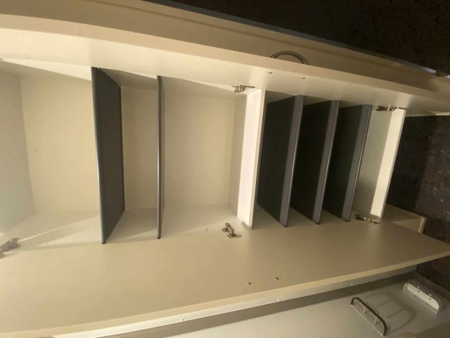 ミランダブルーアゼリアの内装