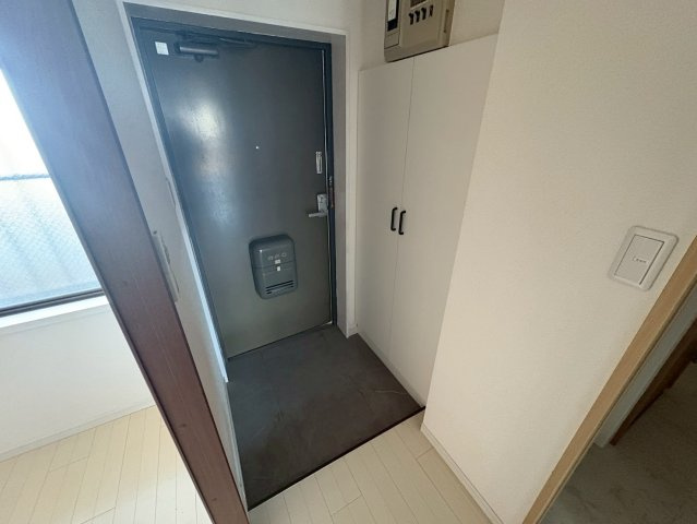 エクセレント丸太の玄関