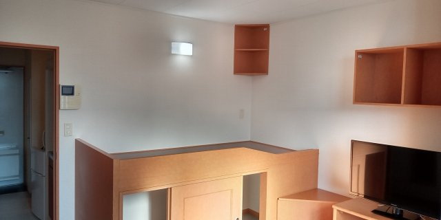 レオパレスあつべつの寝室|ベッド