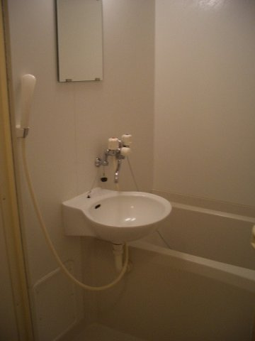 レオパレス下中里の内装