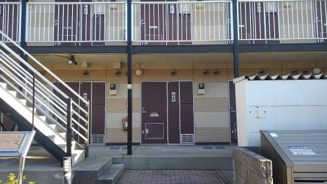 レオパレス下中里の外観