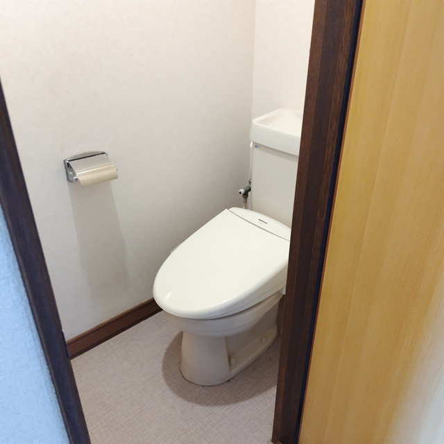 瑞穂市穂積の一戸建てのトイレ