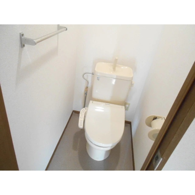 エクセル則武のトイレ|温水洗浄暖房便座