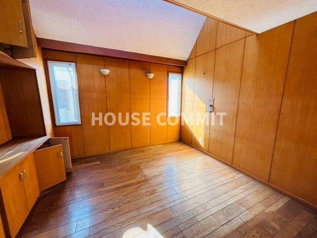 成田市東町　ＲＣ戸建ての洋室