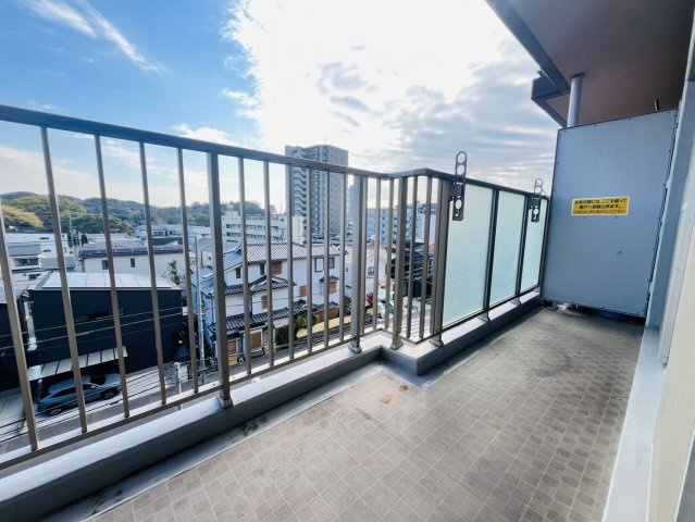 明石公園ハイタウン1号棟のバルコニー