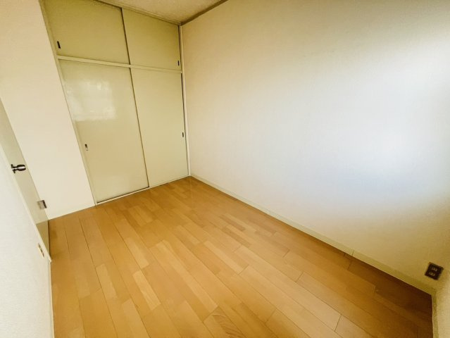 明石公園ハイタウン1号棟の居間・リビング