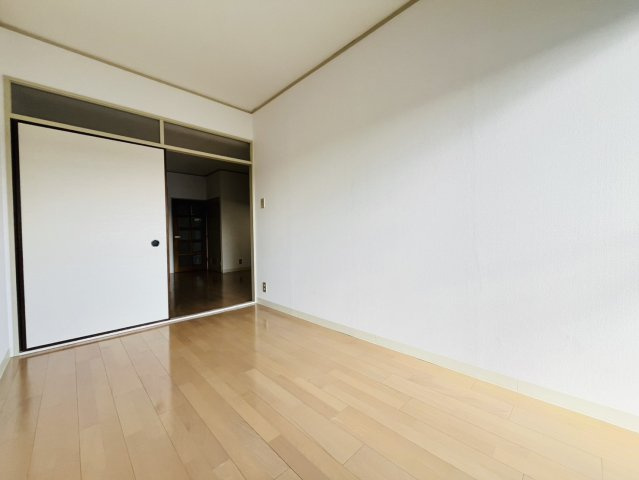 明石公園ハイタウン1号棟の内装