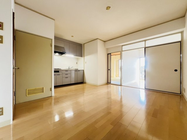 明石公園ハイタウン1号棟の居間・リビング