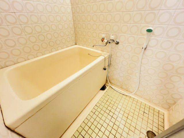 明石公園ハイタウン1号棟の浴室