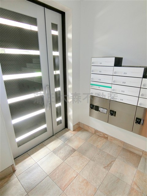 レザン池上のエントランス