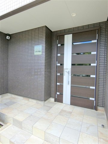 レザン池上のエントランス|エントランス