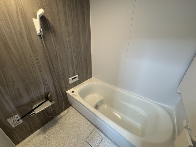 中央区女池南2丁目　リフォーム済中古戸建の浴室