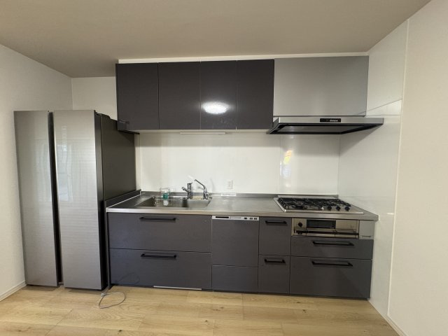 中央区女池南2丁目　リフォーム済中古戸建のキッチン