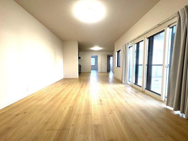 中央区女池南2丁目　リフォーム済中古戸建の洋室